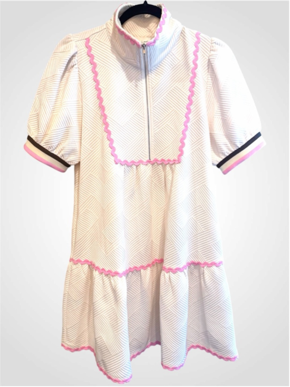 Entro Scalloped Trim Structured Mini Dress in Off White Size S